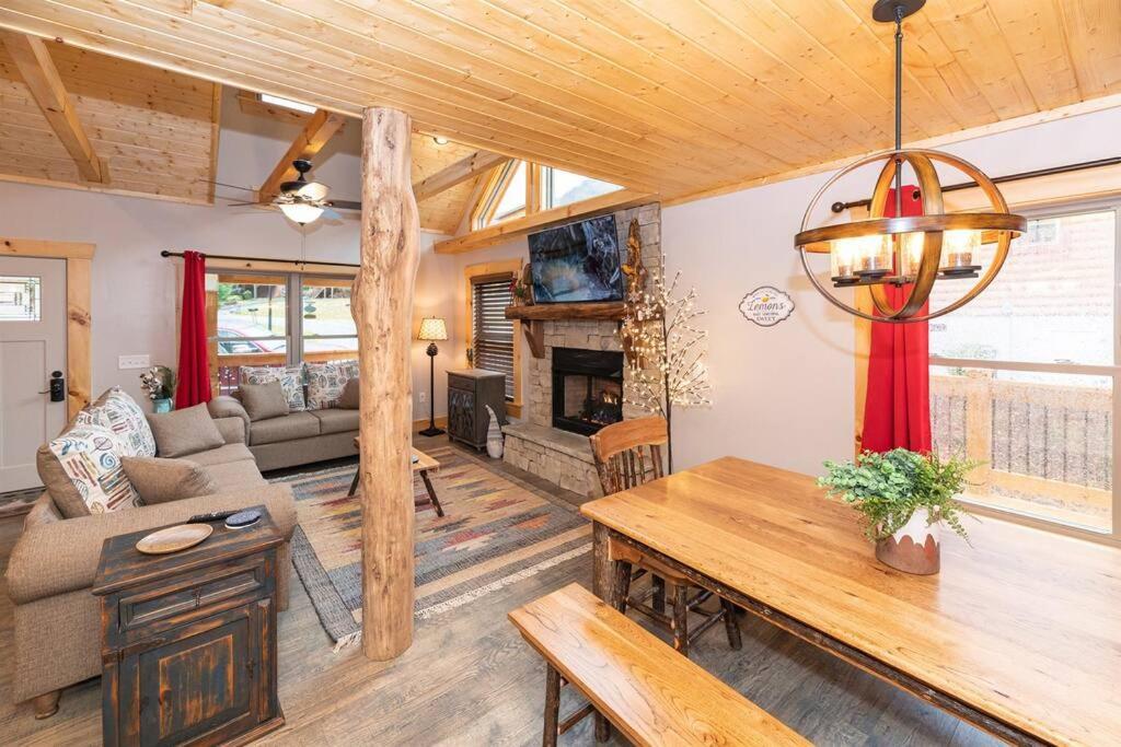 The Snow Owl Cabin แมกกีวาเลย์ ภายนอก รูปภาพ