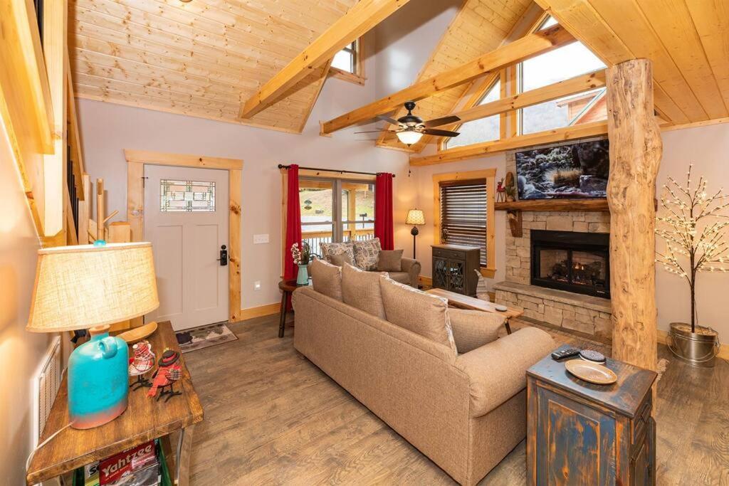 The Snow Owl Cabin แมกกีวาเลย์ ภายนอก รูปภาพ